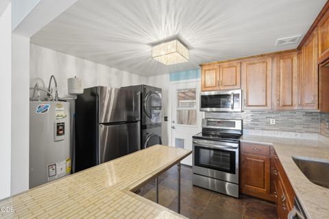 Tiny photo for 2346 SW 20th Court, Redmond, OR 97756 (MLS # 220224507)