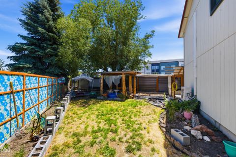 Tiny photo for 2346 SW 20th Court, Redmond, OR 97756 (MLS # 220224507)