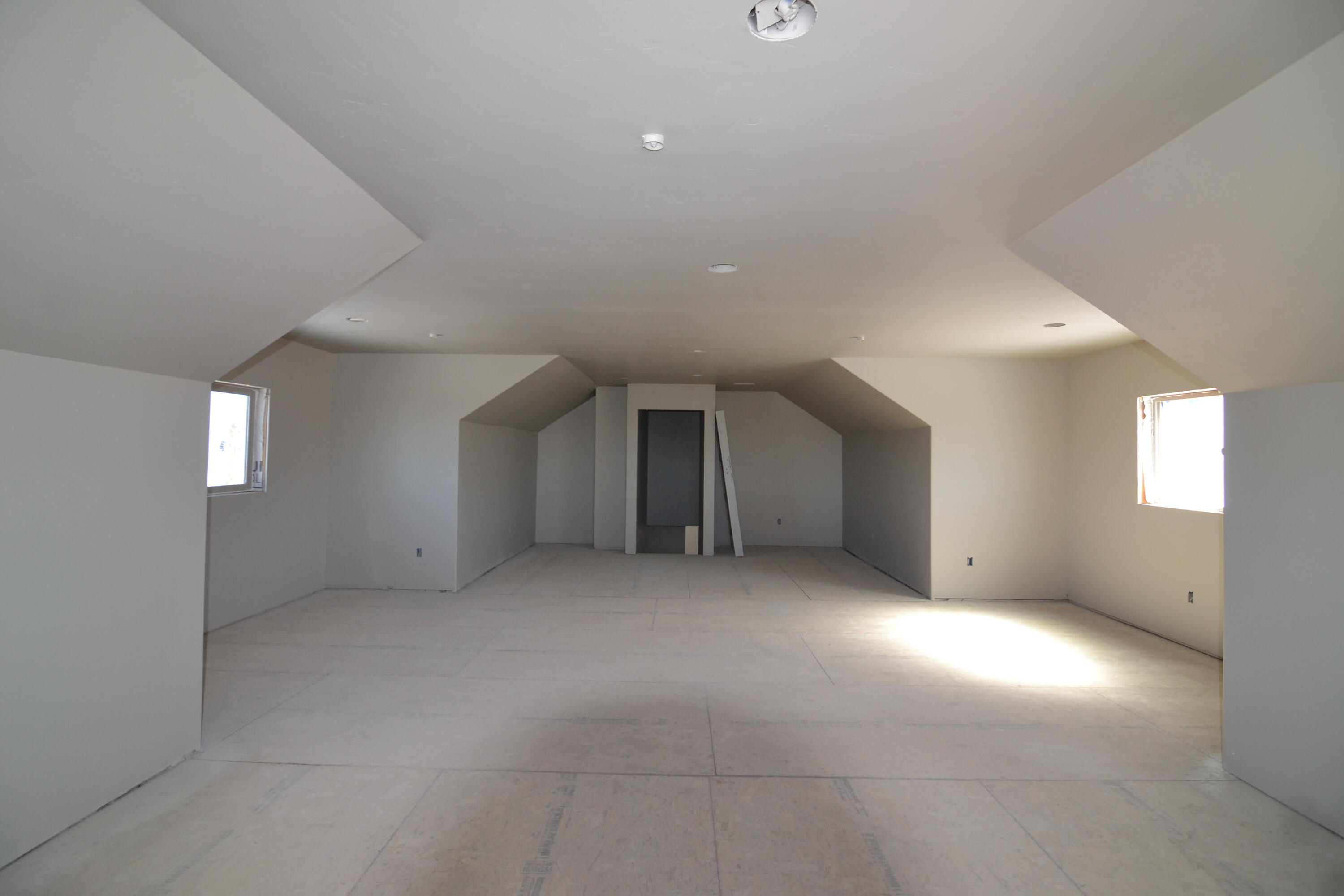 Mountain Ridge Est. - Residential