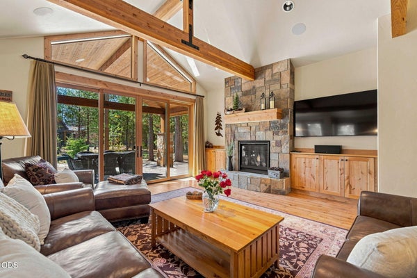 56311 FIREGLASS LOOP, BEND, OR 97707 - Image f2bd18e2c3c85bfff86d601375e9f4a4/844395677