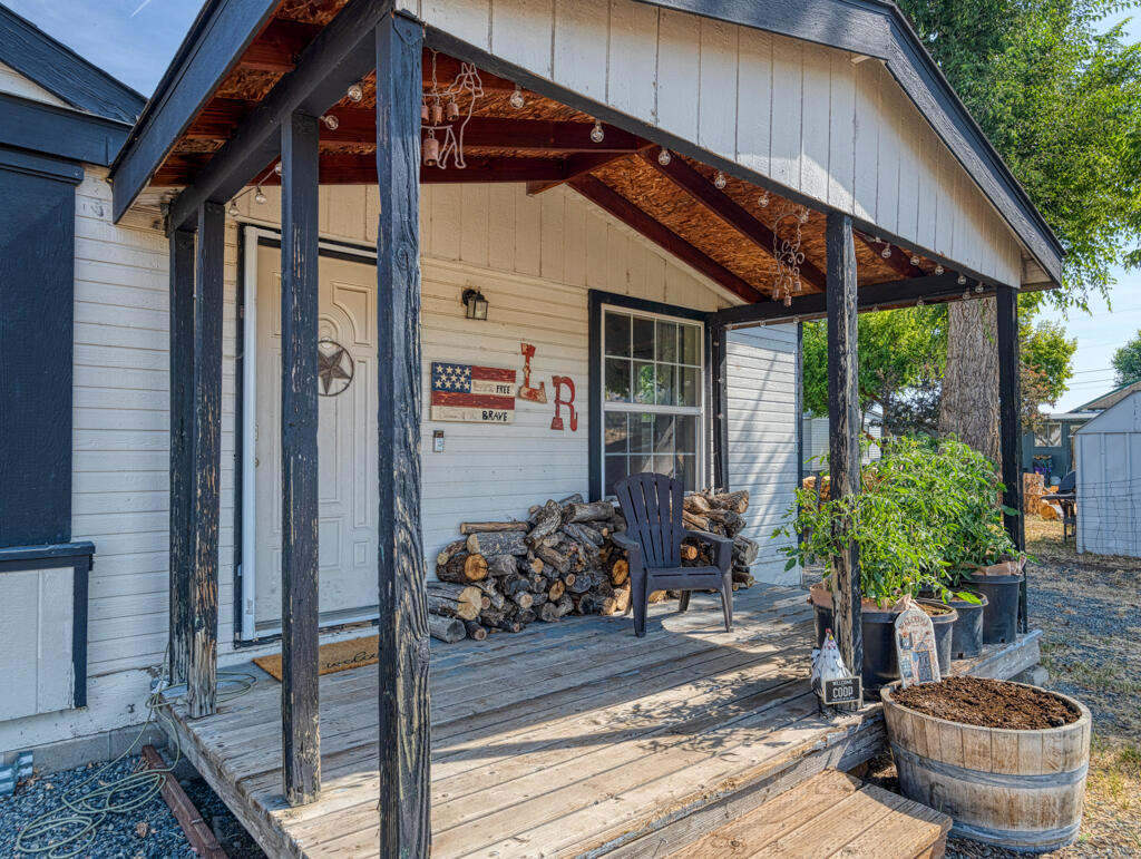 Dewitt Home Tracts - Residential