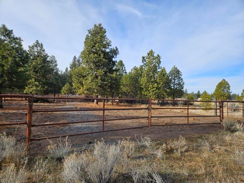 Tiny photo for 6232 Bufflehead Drive, Bonanza, OR 97623 (MLS # 220213134)