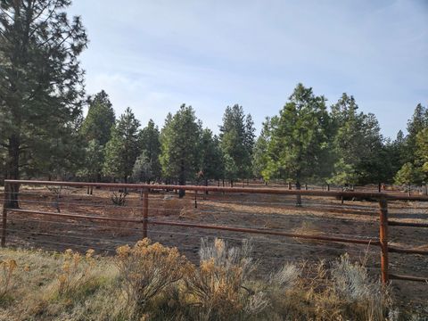 Tiny photo for 6232 Bufflehead Drive, Bonanza, OR 97623 (MLS # 220213134)