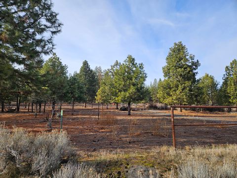 Tiny photo for 6232 Bufflehead Drive, Bonanza, OR 97623 (MLS # 220213134)