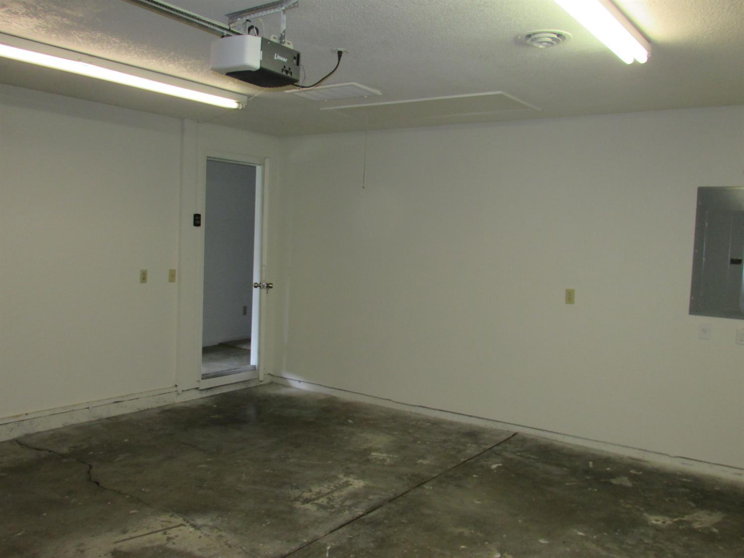 Old Orchard Manor - Residential