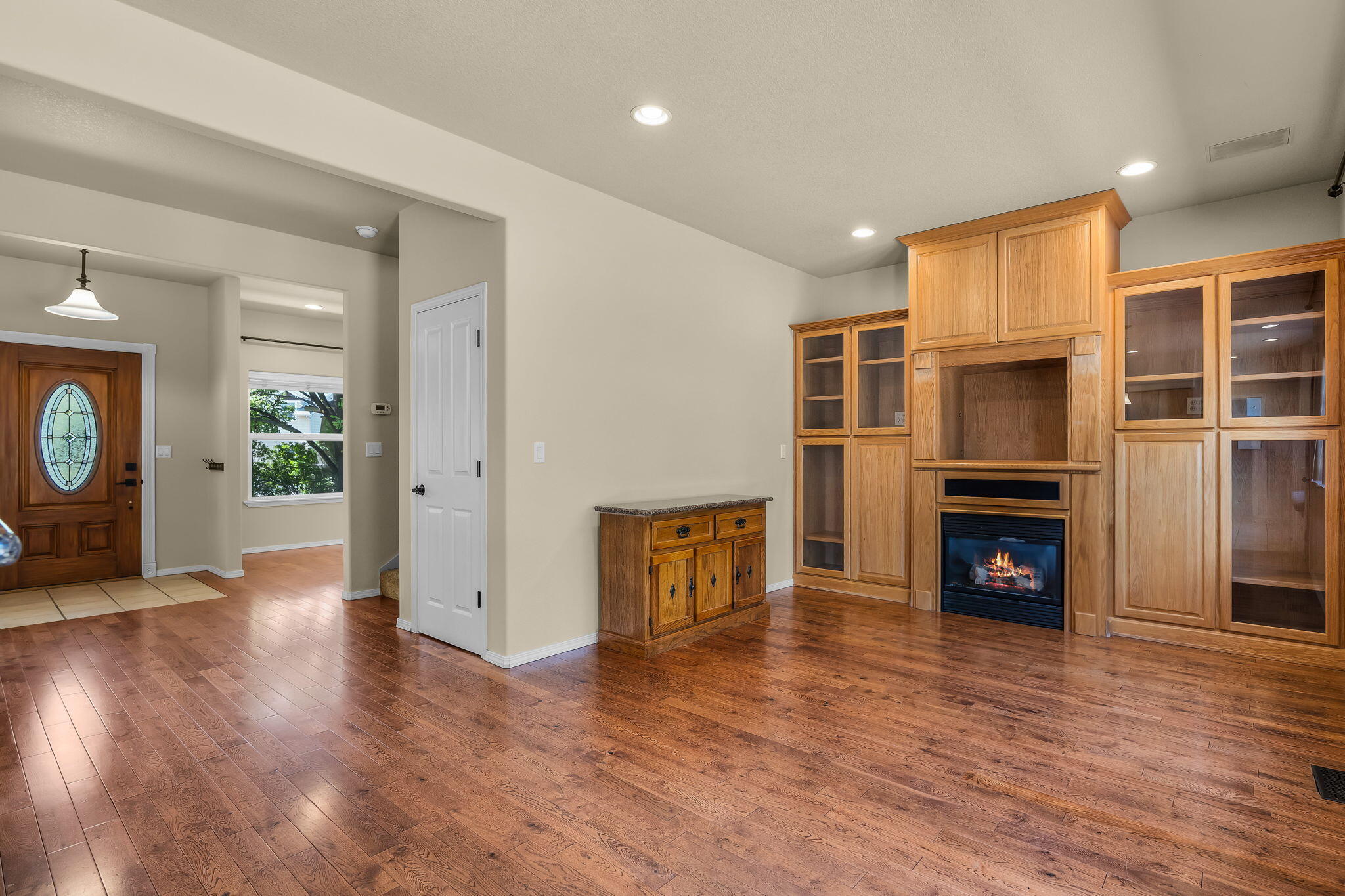 2328 NE Acorn Court