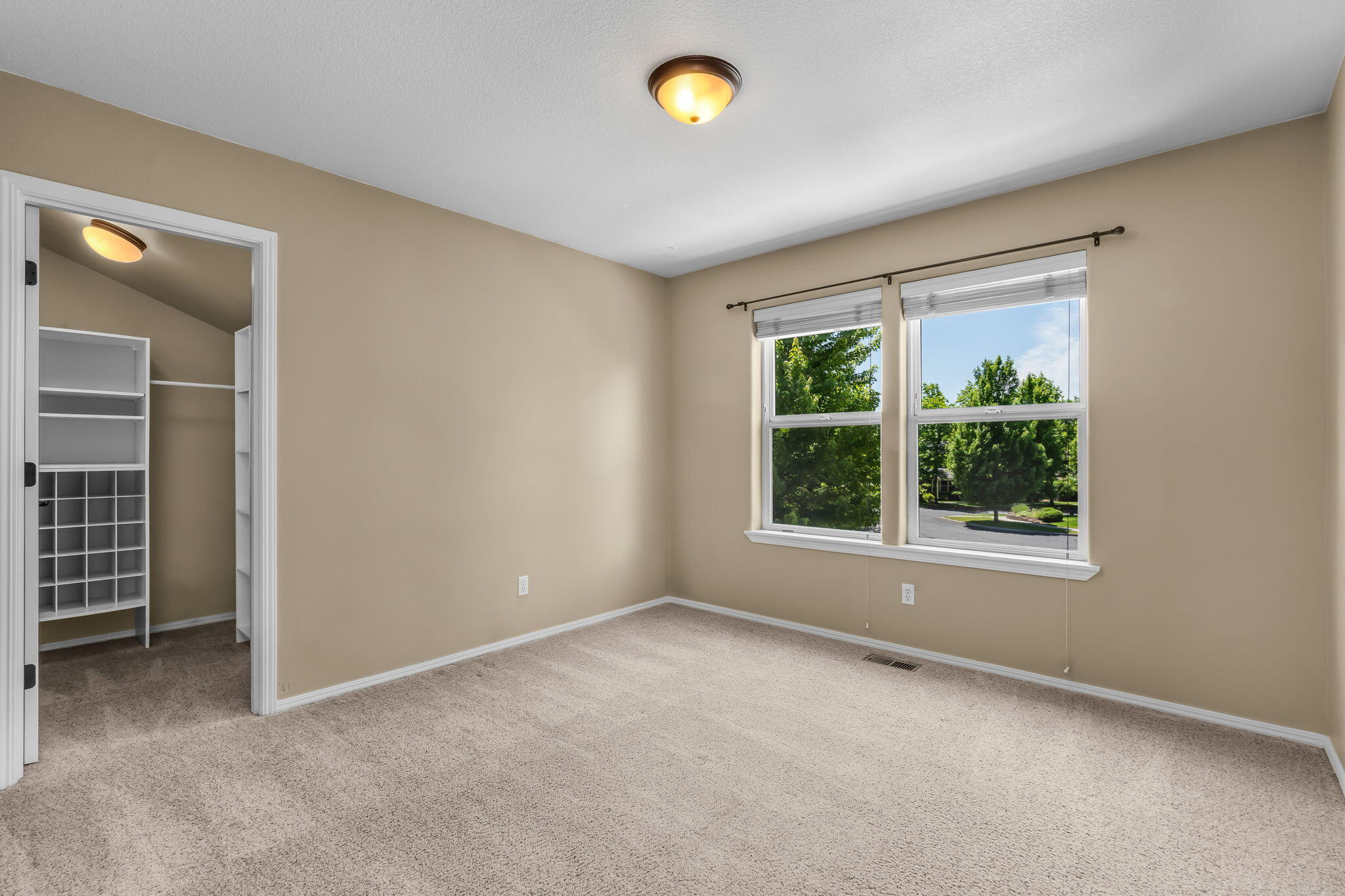 Oak Tree - Residential