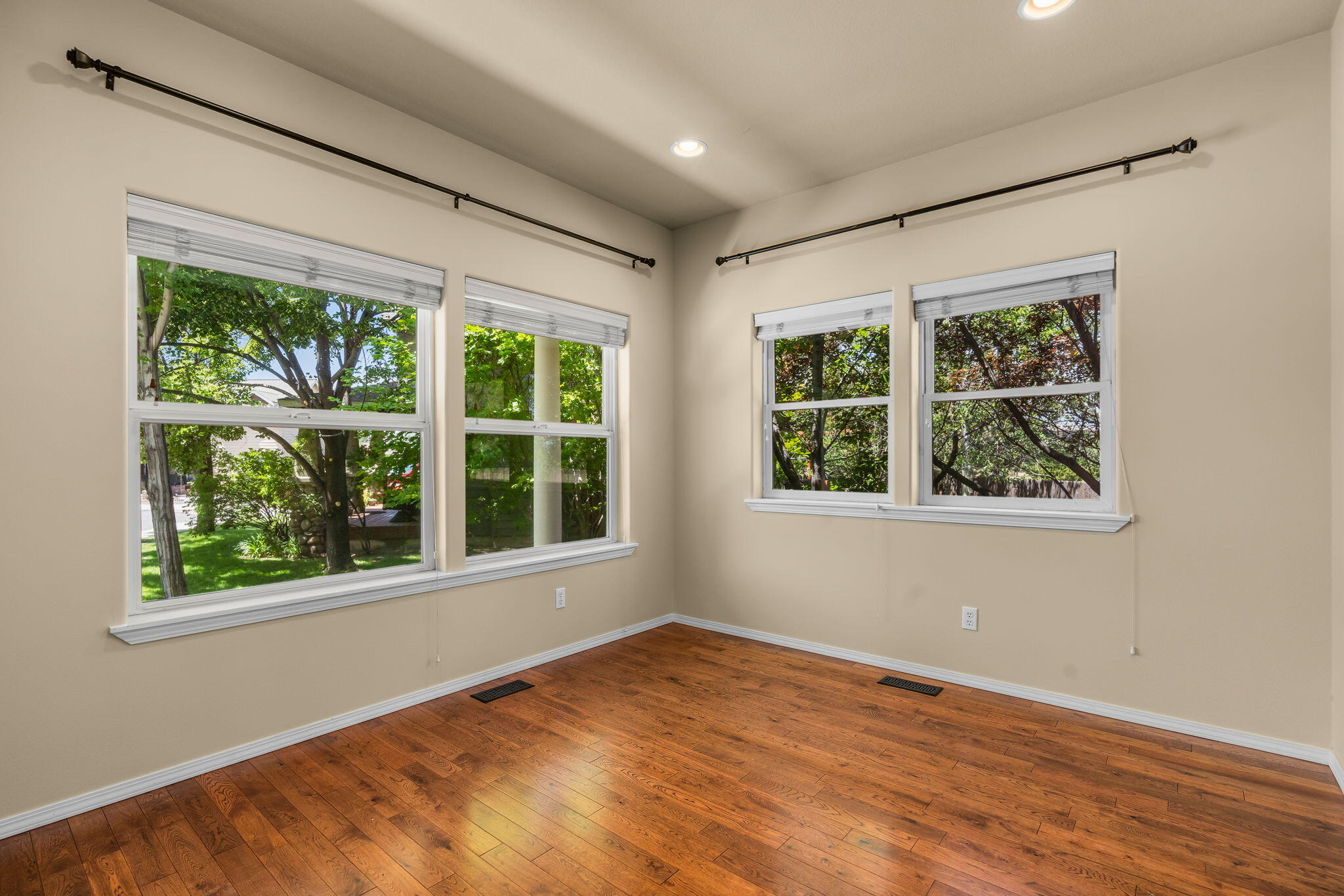 Oak Tree - Residential