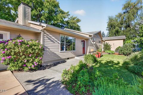 Tiny photo for 2334 Black Oak Way, Ashland, OR 97520 (MLS # 220223188)