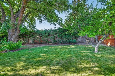 Tiny photo for 2334 Black Oak Way, Ashland, OR 97520 (MLS # 220223188)
