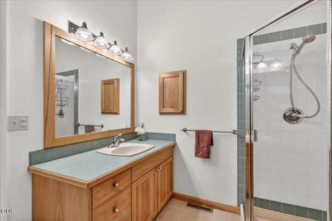 Tiny photo for 2334 Black Oak Way, Ashland, OR 97520 (MLS # 220223188)