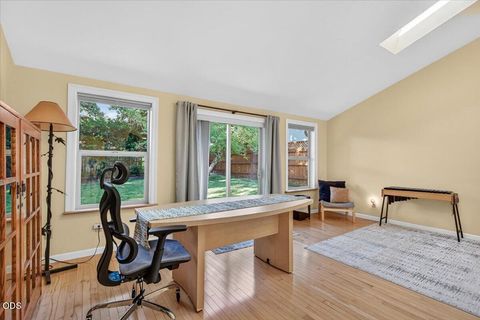 Tiny photo for 2334 Black Oak Way, Ashland, OR 97520 (MLS # 220223188)