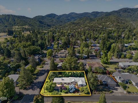 Tiny photo for 2334 Black Oak Way, Ashland, OR 97520 (MLS # 220223188)