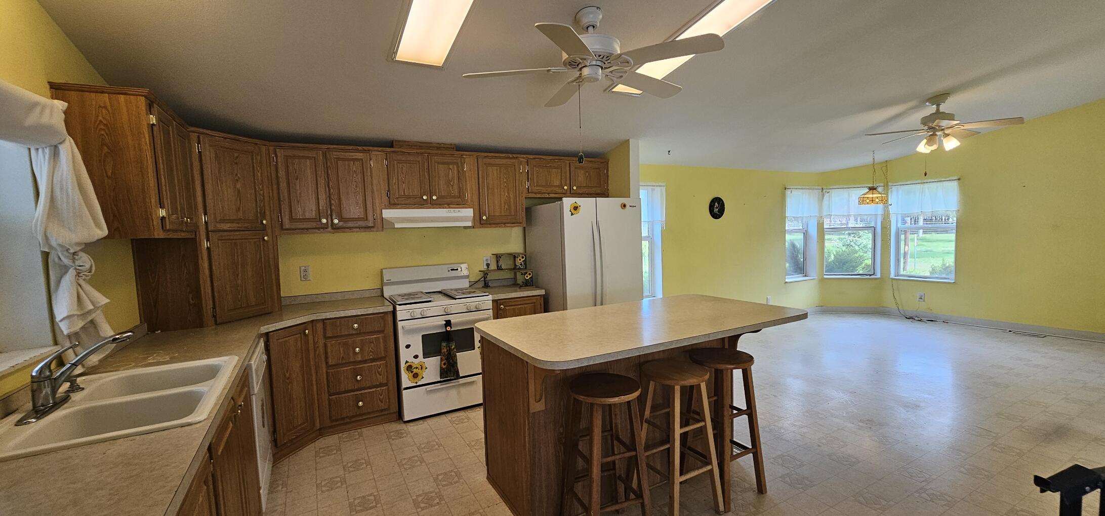 Sun Forest Estates - Residential