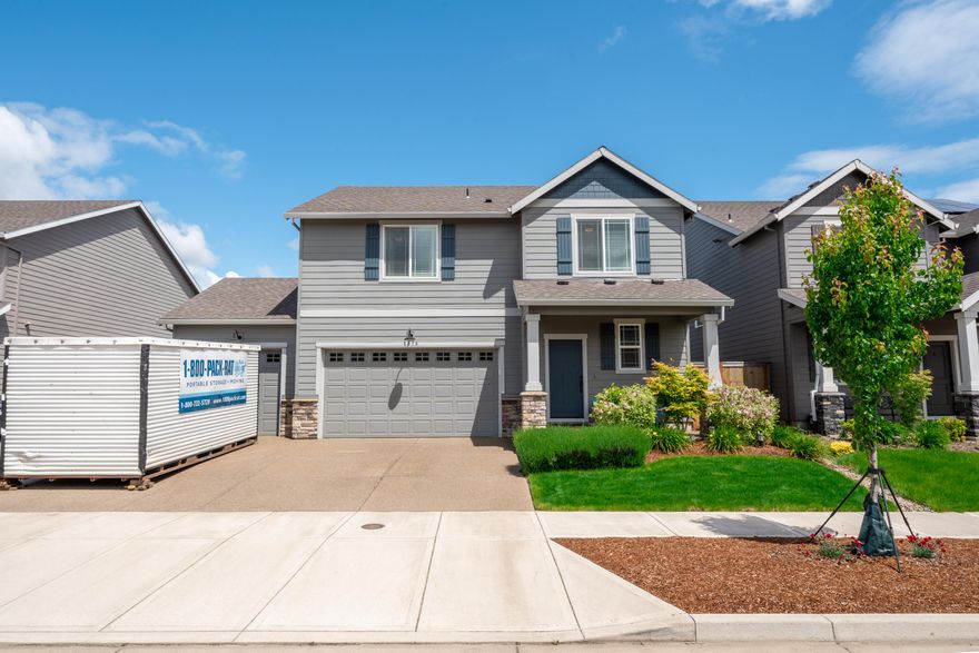 Back on Market - Buyer financing fell through!  Northstar Subdivision!  Lovely 2140 SF 2 Story traditional home w/3 car garage. Covered front porch; high ceilings, luxury vinyl floors; gas fireplace.  Dream kitchen w/granite & stainless steel; brkfst bar; walk in pantry. Office & 1/2 bath on main. Upper level features 4 spacious bdrms including master suite w/large WI closet; 2 full baths, utility room.  Tankless water heater. Fenced backyard, Covered patio with hot tub; nicely landscaped w/auto sprinklers.