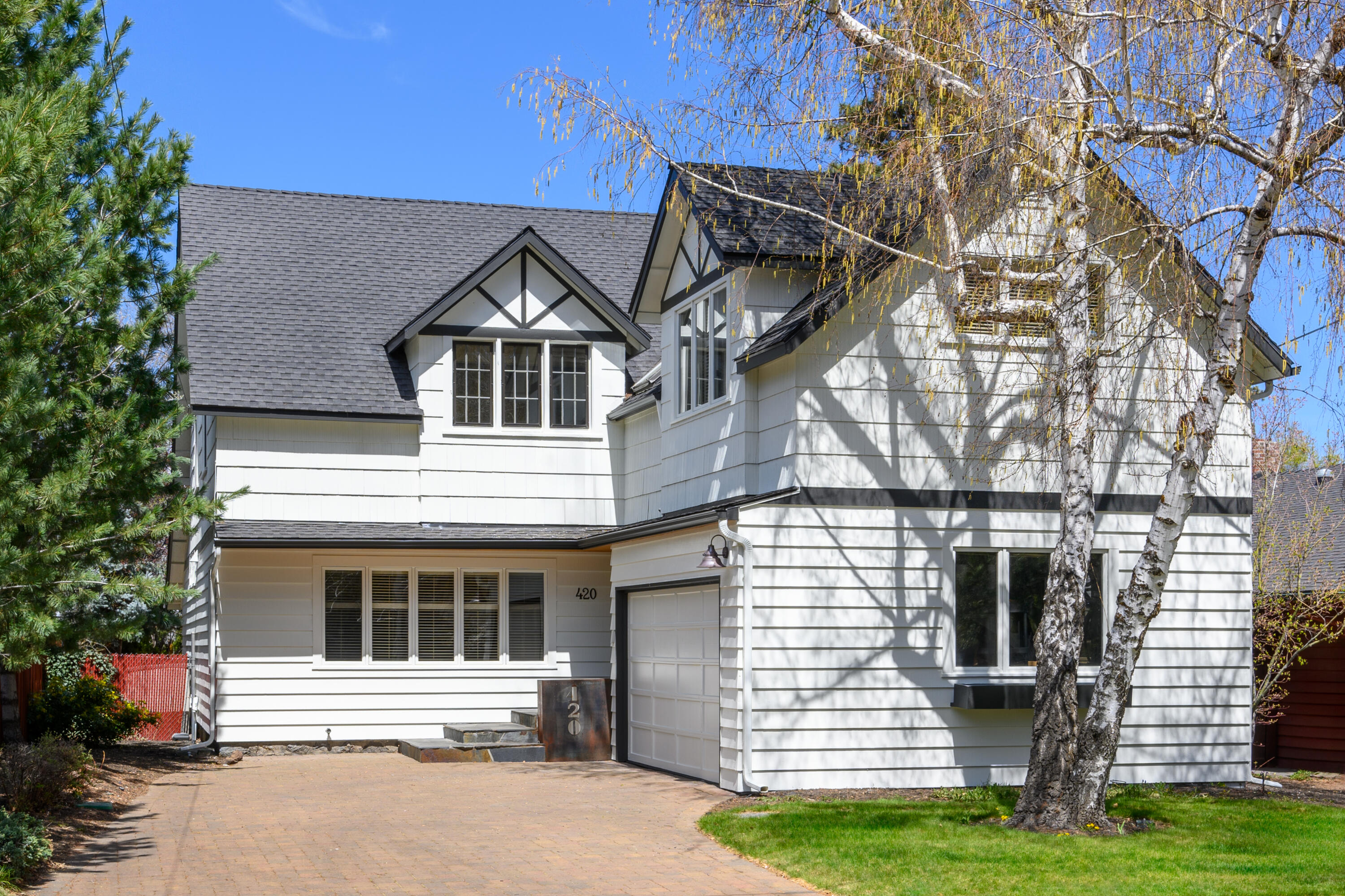 420 NW Drake Road