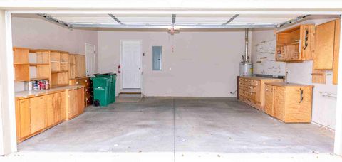 Tiny photo for 5148 Briana Drive, Klamath Falls, OR 97603 (MLS # 220211827)