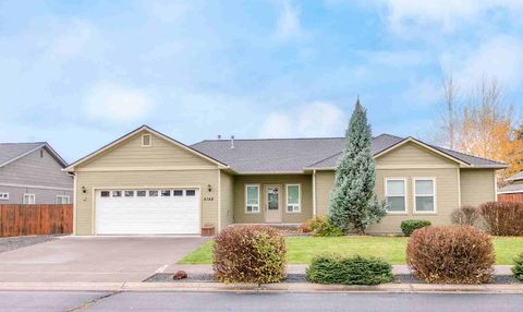 Tiny photo for 5148 Briana Drive, Klamath Falls, OR 97603 (MLS # 220211827)