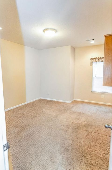 Tiny photo for 5148 Briana Drive, Klamath Falls, OR 97603 (MLS # 220211827)