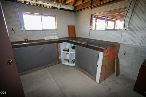 Tiny photo for 7846 Donegal Avenue, Klamath Falls, OR 97603 (MLS # 220224277)