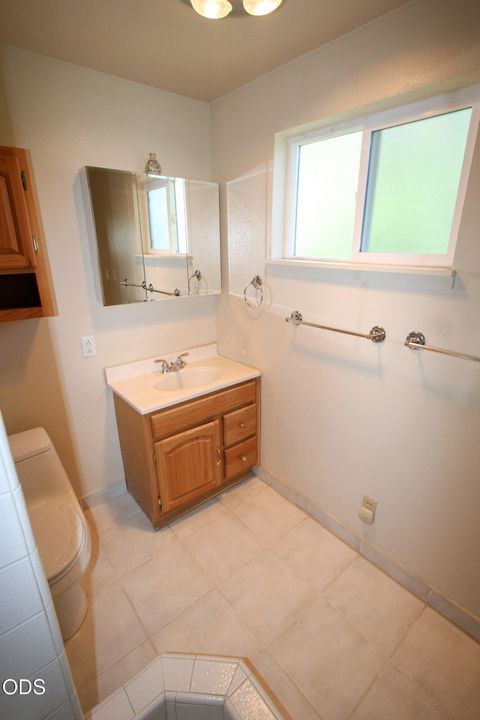 Tiny photo for 7846 Donegal Avenue, Klamath Falls, OR 97603 (MLS # 220224277)