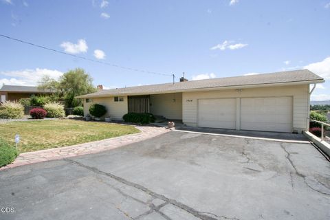 Tiny photo for 7846 Donegal Avenue, Klamath Falls, OR 97603 (MLS # 220224277)