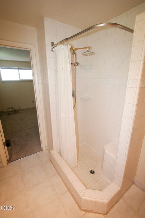 Tiny photo for 7846 Donegal Avenue, Klamath Falls, OR 97603 (MLS # 220224277)
