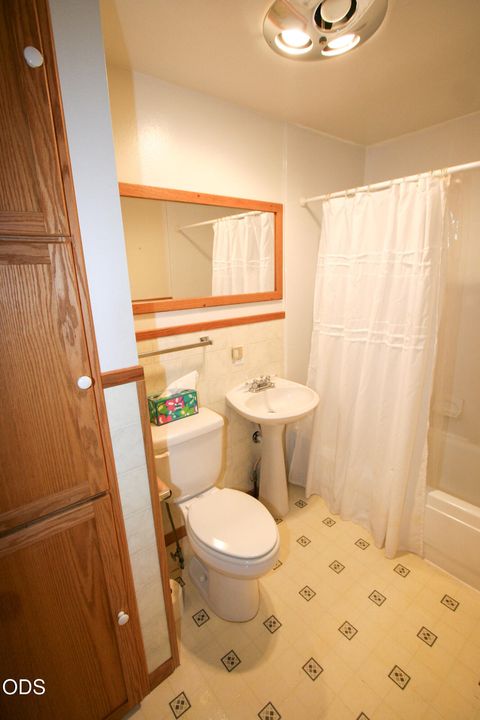 Tiny photo for 7846 Donegal Avenue, Klamath Falls, OR 97603 (MLS # 220224277)