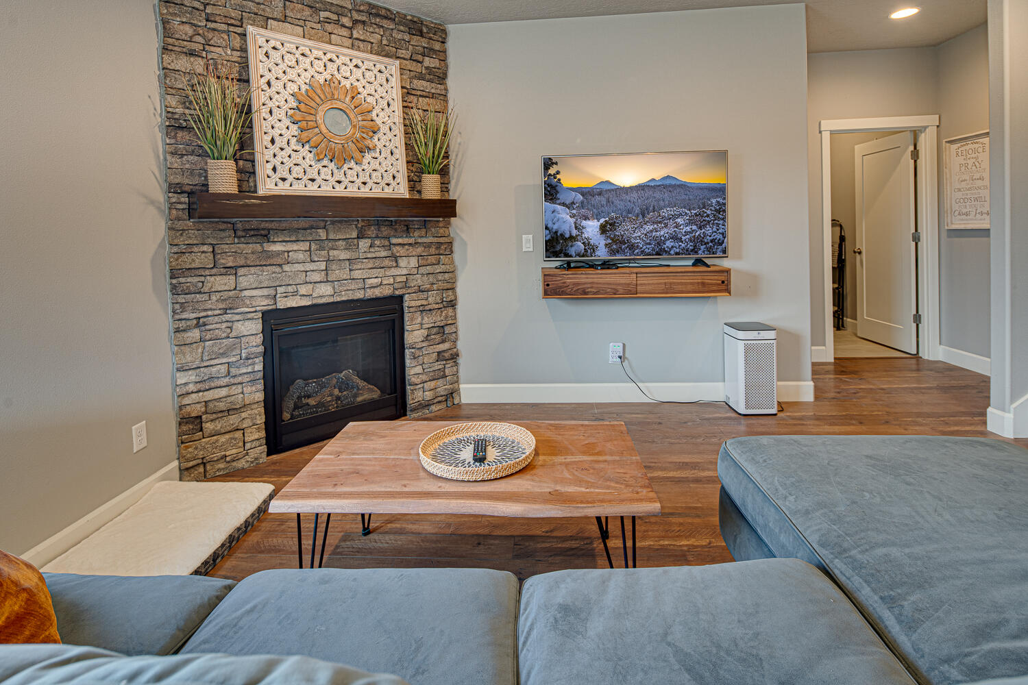 Josie Meadows - Residential