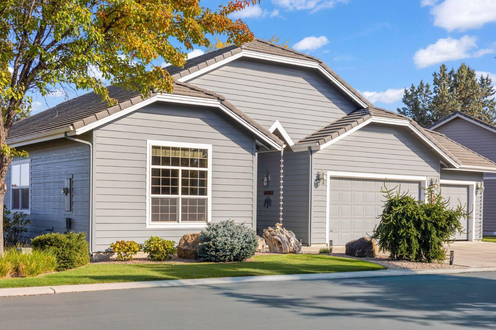 1753 NW Cliff Side Way