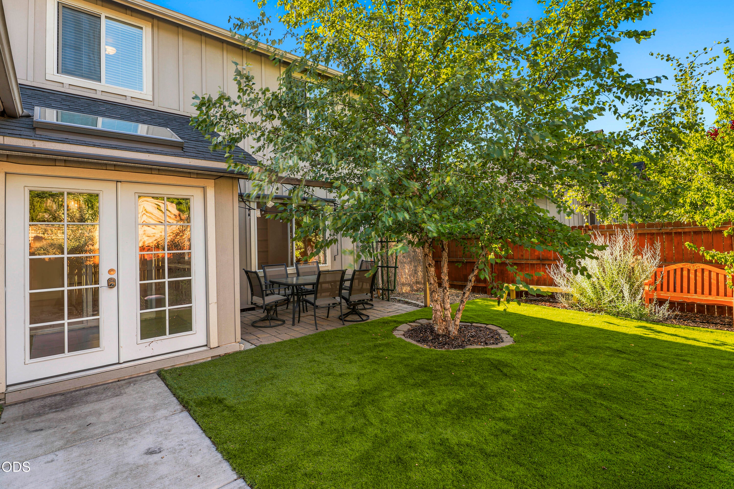2534 NE Cretia Court