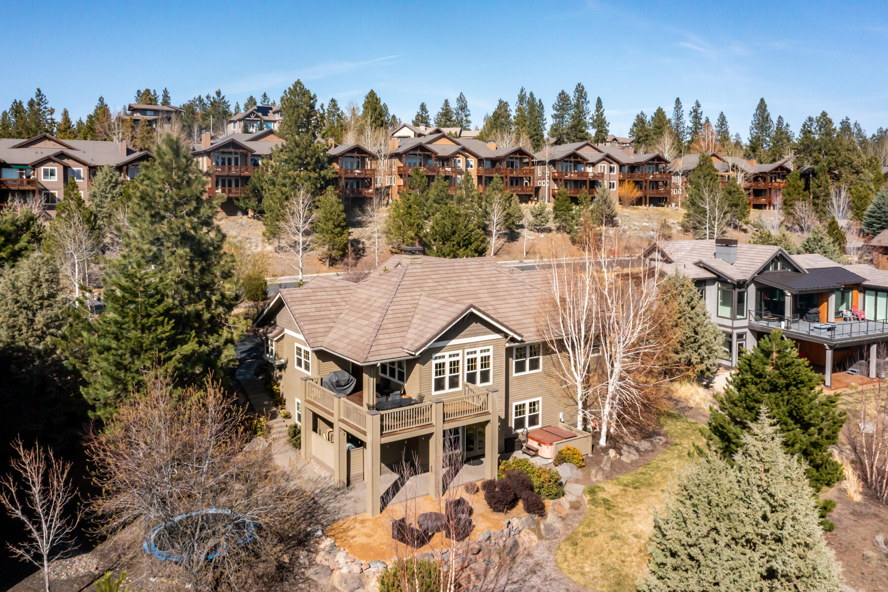 Skyliner Summit - Residential