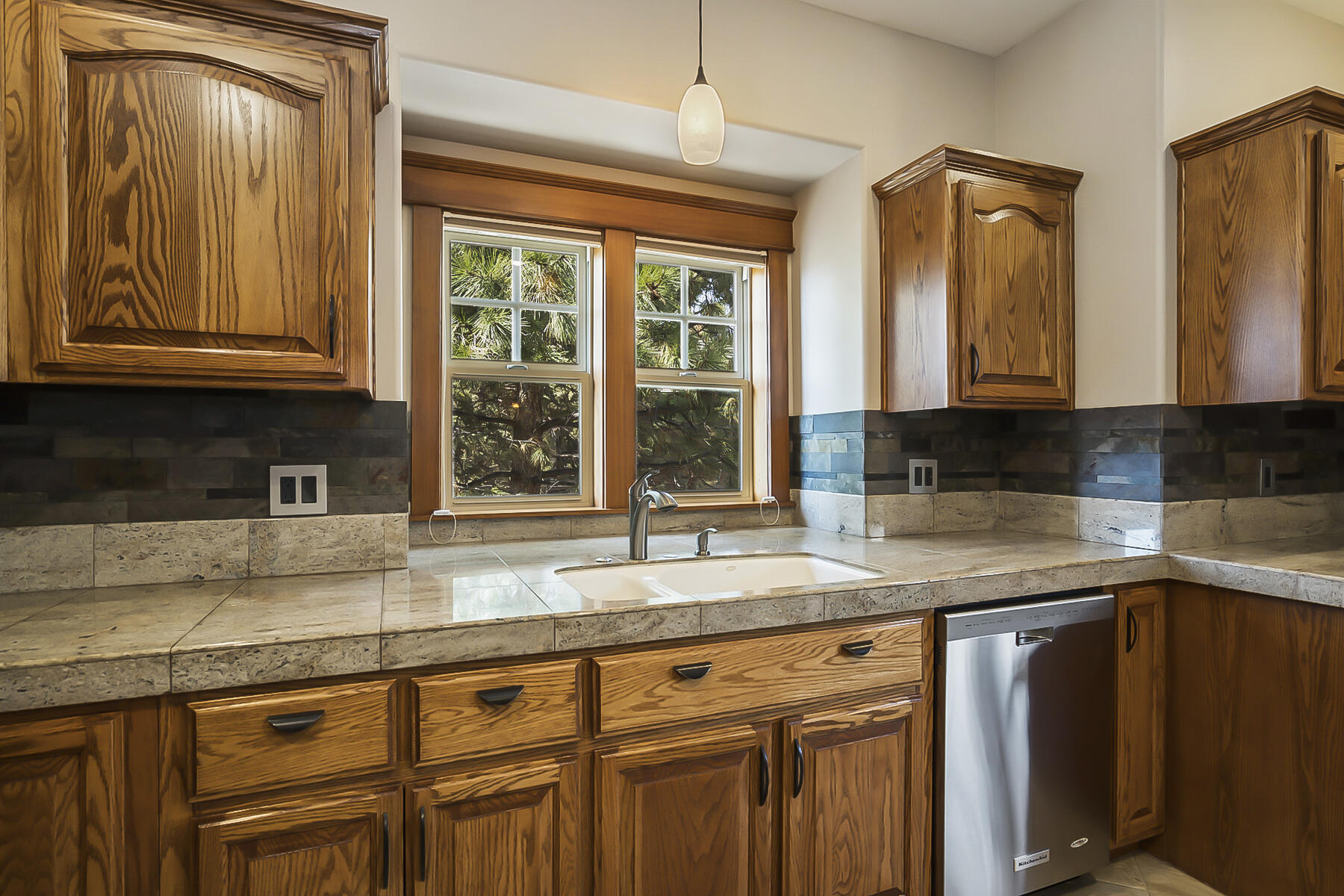 Skyliner Summit - Residential