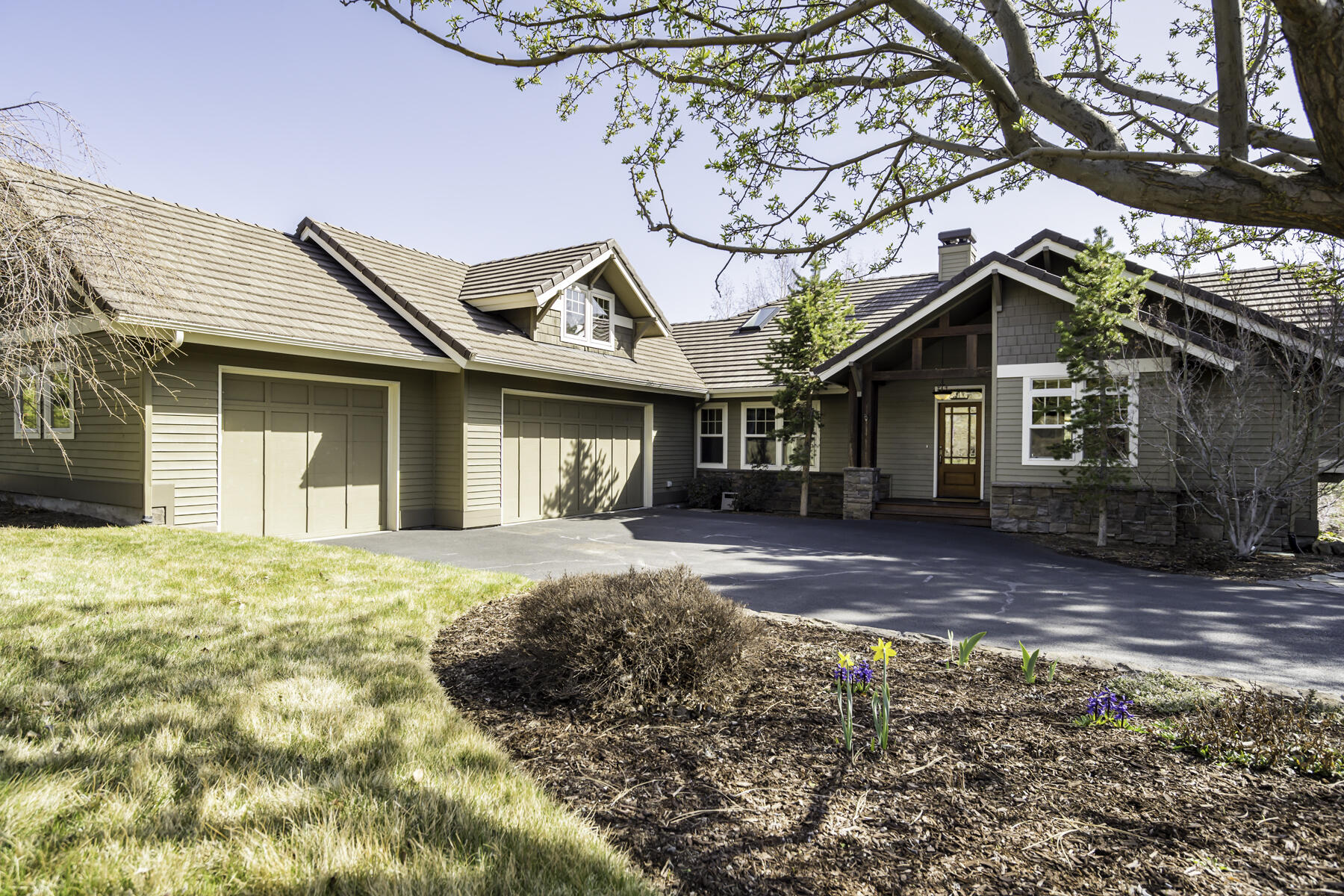 Skyliner Summit - Residential