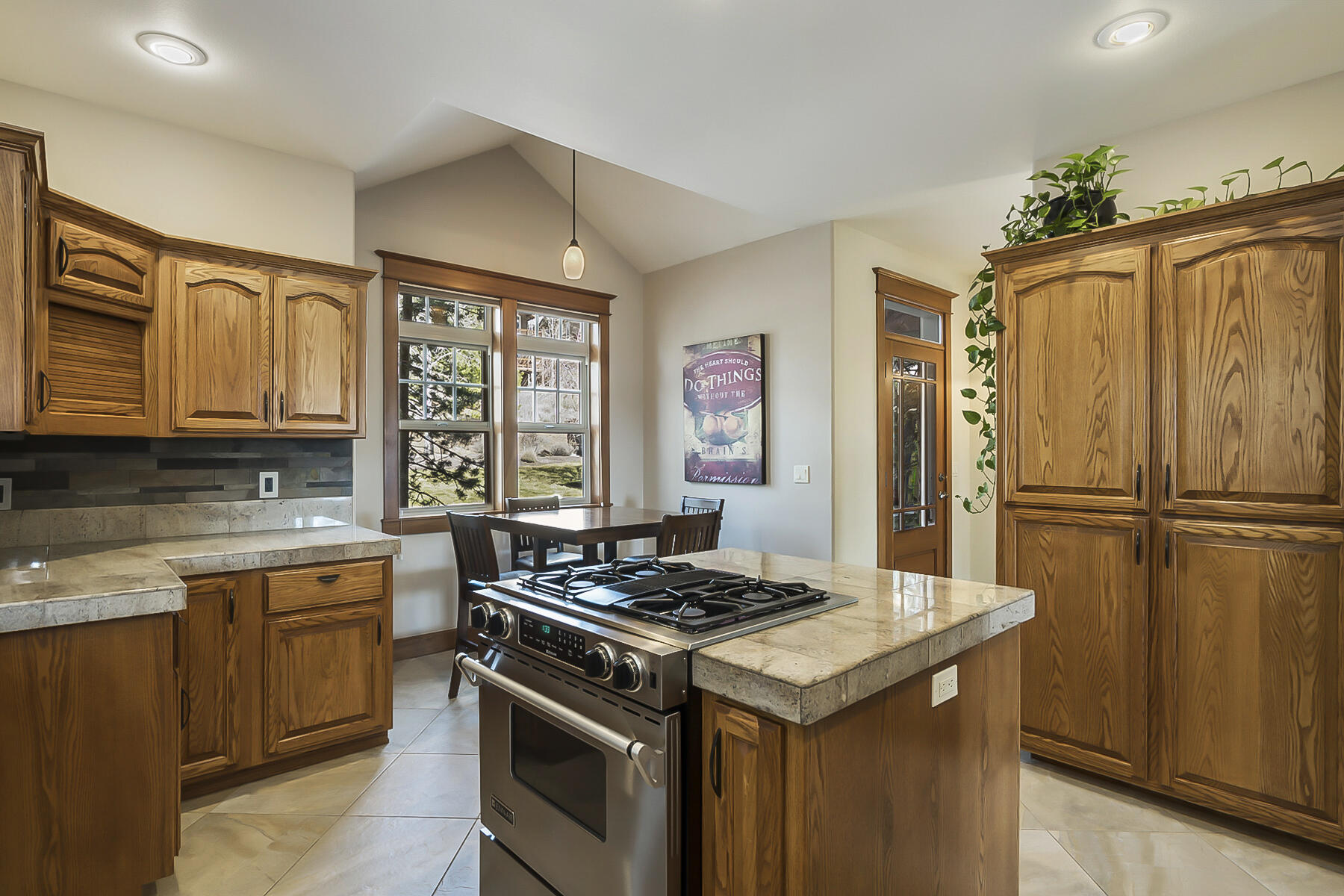 Skyliner Summit - Residential