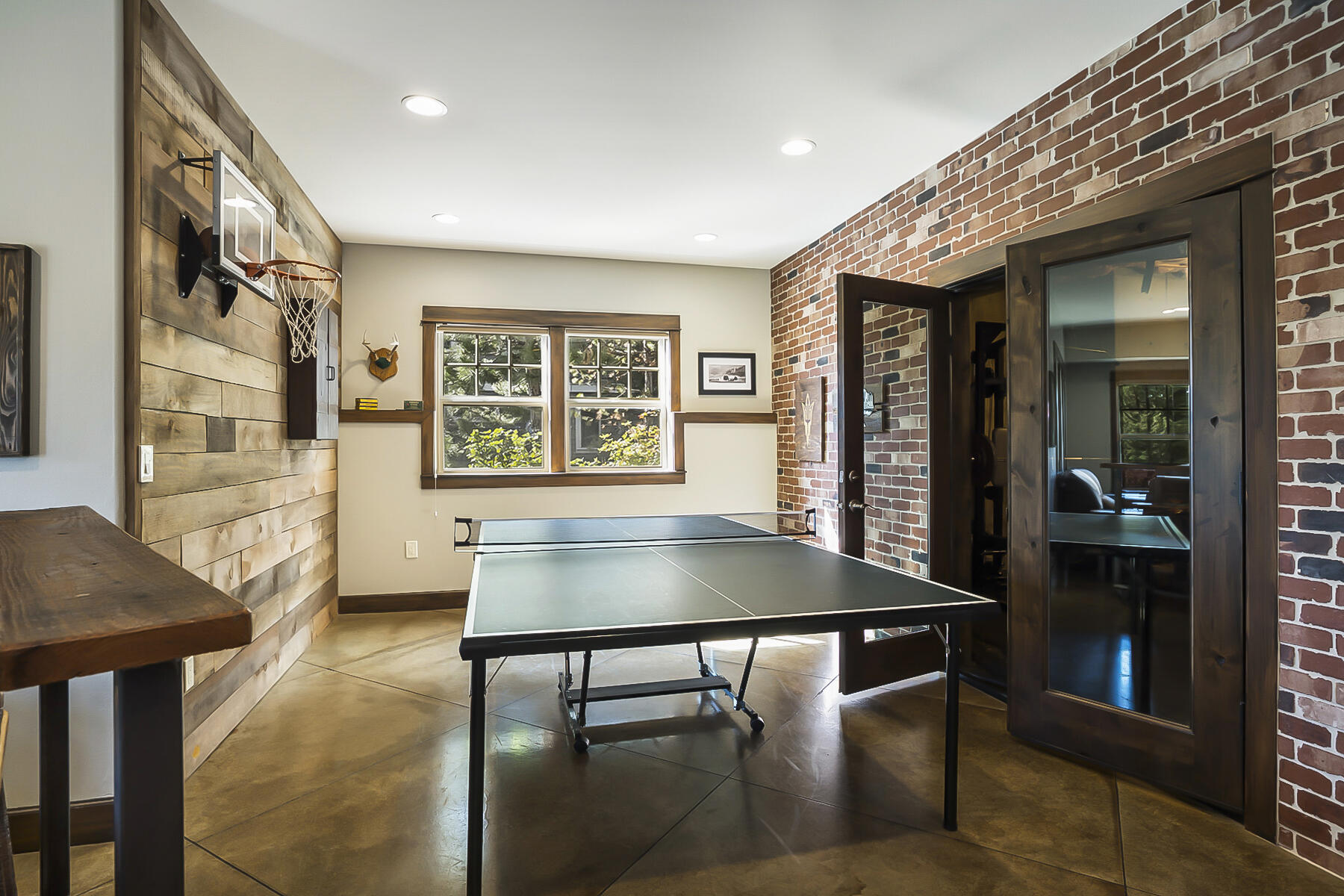 Skyliner Summit - Residential