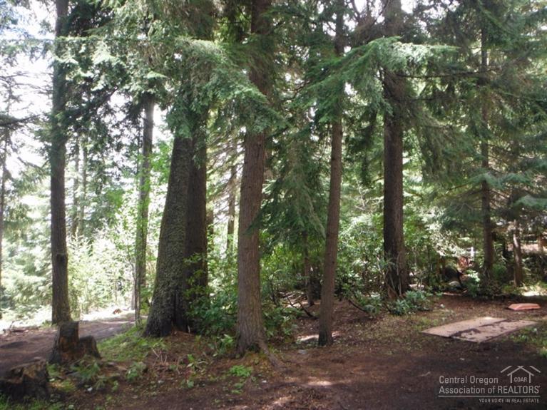 Crescent Lake - Land