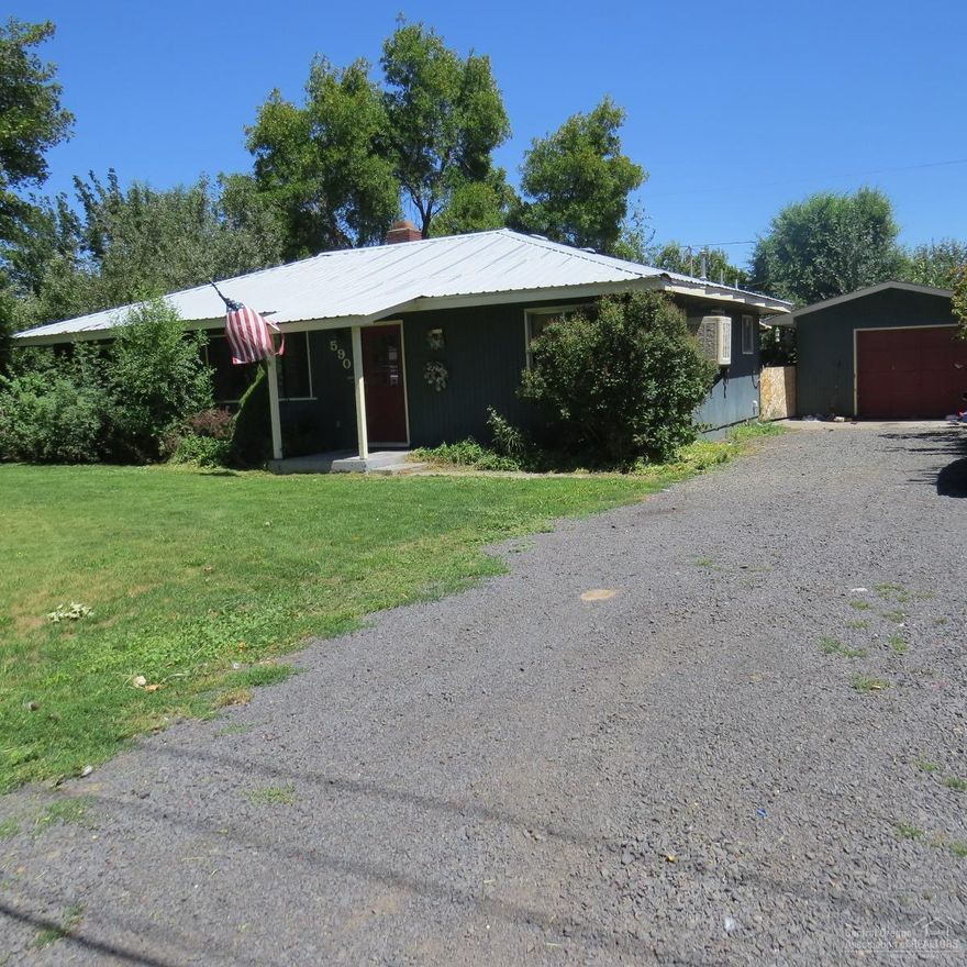This 3 bedroom 2 bath 2149 Sq Ft home site on .27 acre lot in town. Formal living room, plus large family room, very large Master bedroom with bath, Private back yard, Single car detached garage. Private well, city sewer, Needs TLC. Will probably go conventional loan. No FHA, VA, or USDA Loans.