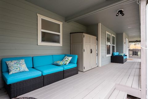 Tiny photo for 905 SW Burns Lane, Madras, OR 97741 (MLS # 220217580)