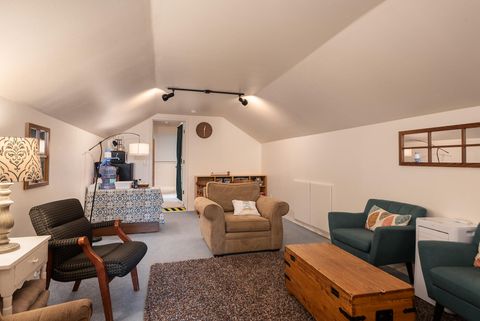 Tiny photo for 905 SW Burns Lane, Madras, OR 97741 (MLS # 220217580)