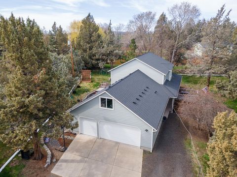 Tiny photo for 905 SW Burns Lane, Madras, OR 97741 (MLS # 220217580)