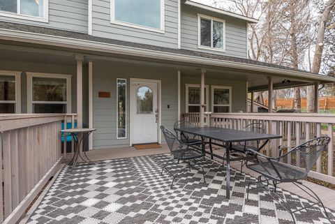 Tiny photo for 905 SW Burns Lane, Madras, OR 97741 (MLS # 220217580)