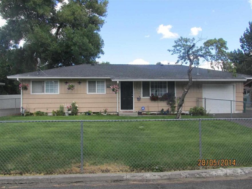 This Move In Ready Home Has 3 Bedrooms & 2.5 Bath. Open Living Room And Family Room. New Laminate Flooring, Newer Vinyl Windows And French Doors, Sprinkler System And Roof (5 Years Old) Security System And Fresh Paint Throughout. Huge Private Backyard With A Hot Tub (Being Sold As Is)