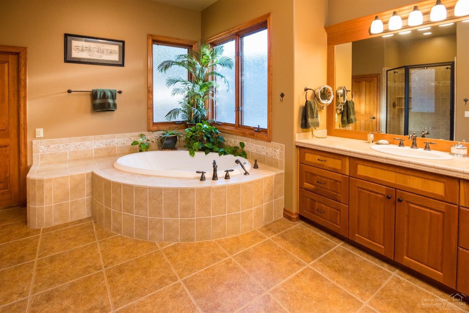 Awbrey Butte - Residential