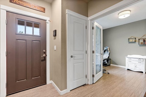 Tiny photo for 21245 SE Golden Market Lane, Bend, OR 97702 (MLS # 220223368)