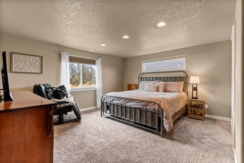 Tiny photo for 21245 SE Golden Market Lane, Bend, OR 97702 (MLS # 220223368)