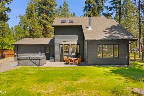 Tiny photo for 69573 Halter, Sisters, OR 97759 (MLS # 220222739)