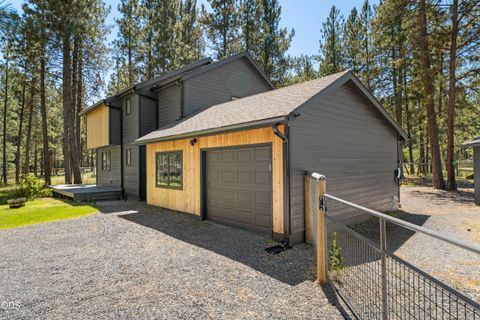 Tiny photo for 69573 Halter, Sisters, OR 97759 (MLS # 220222739)