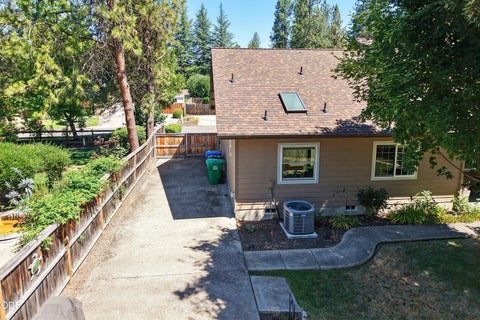 Tiny photo for 1025 Anglers Place, Shady Cove, OR 97539 (MLS # 220222728)