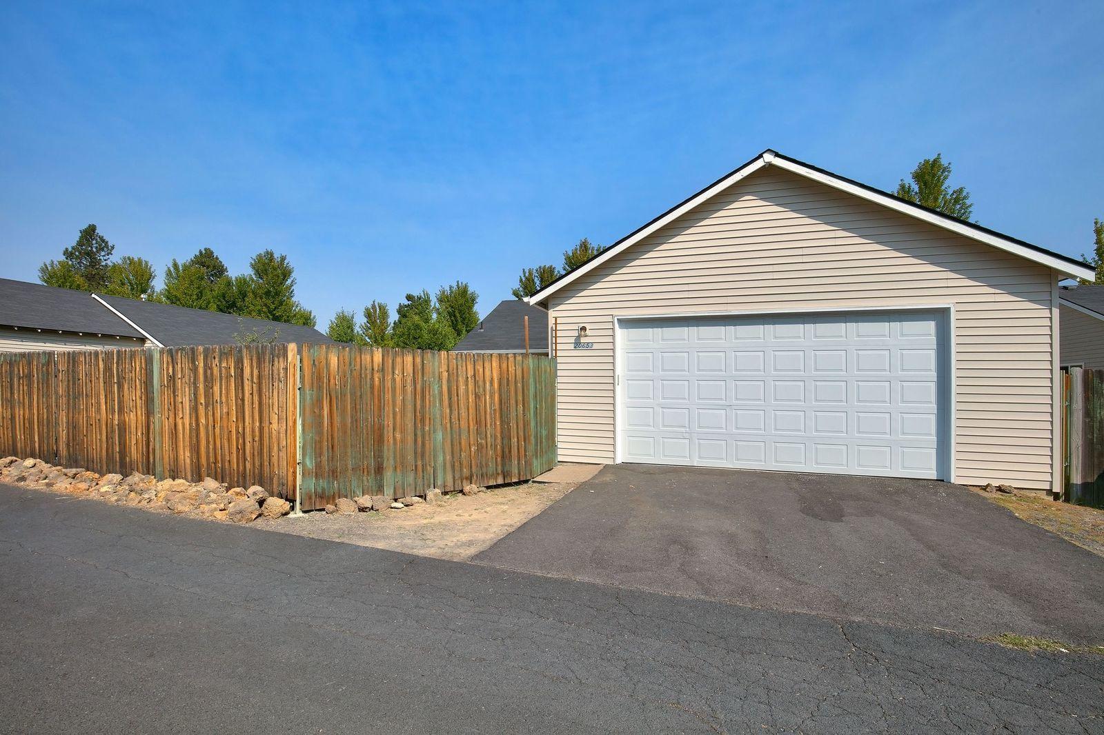 Larkspur - Residential